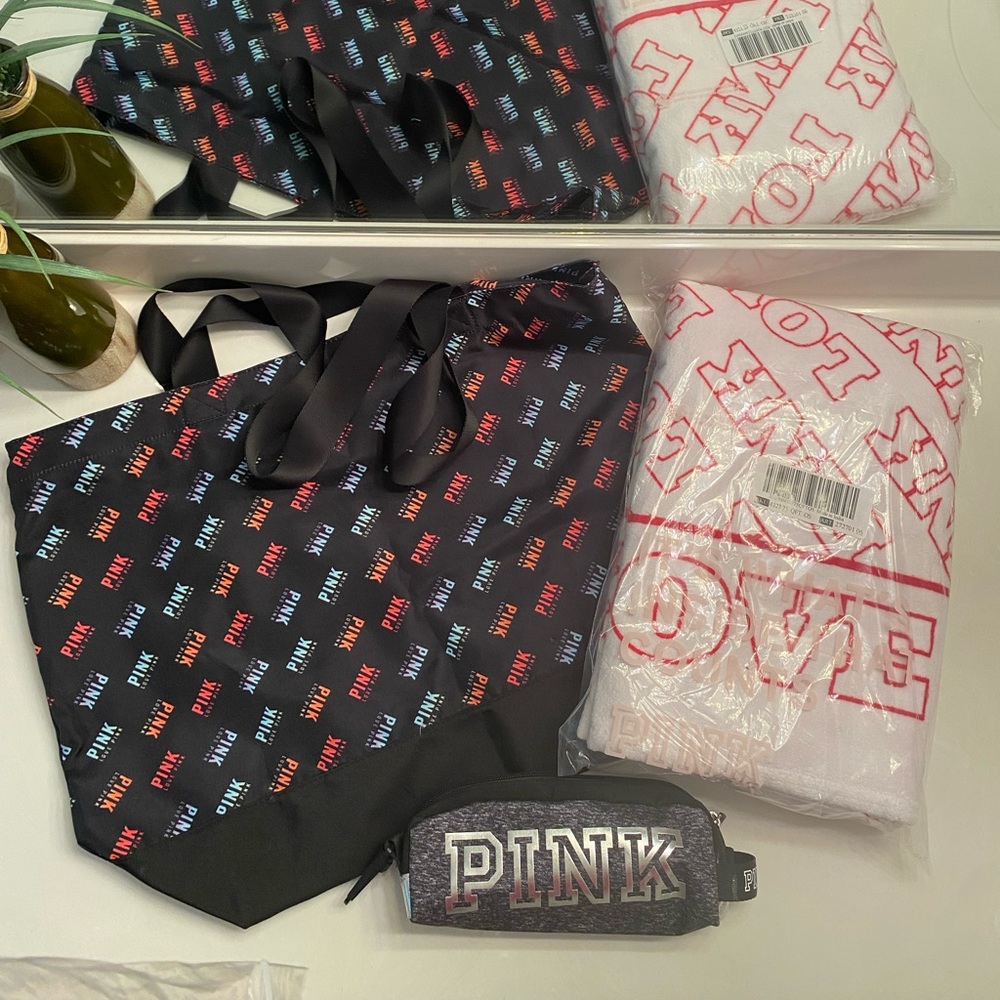 Pink VS beach tote and Towel - Picture 2 of 7